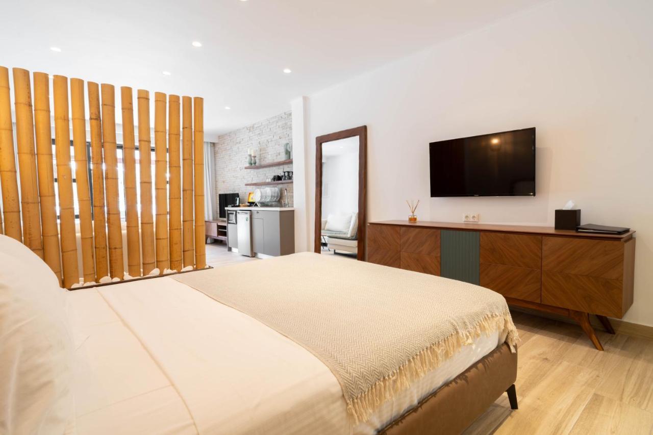 F & S Lounge Suites بارغا المظهر الخارجي الصورة