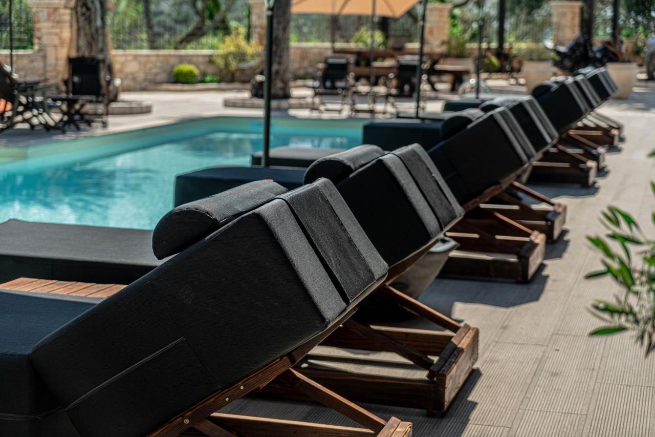 F & S Lounge Suites بارغا المظهر الخارجي الصورة