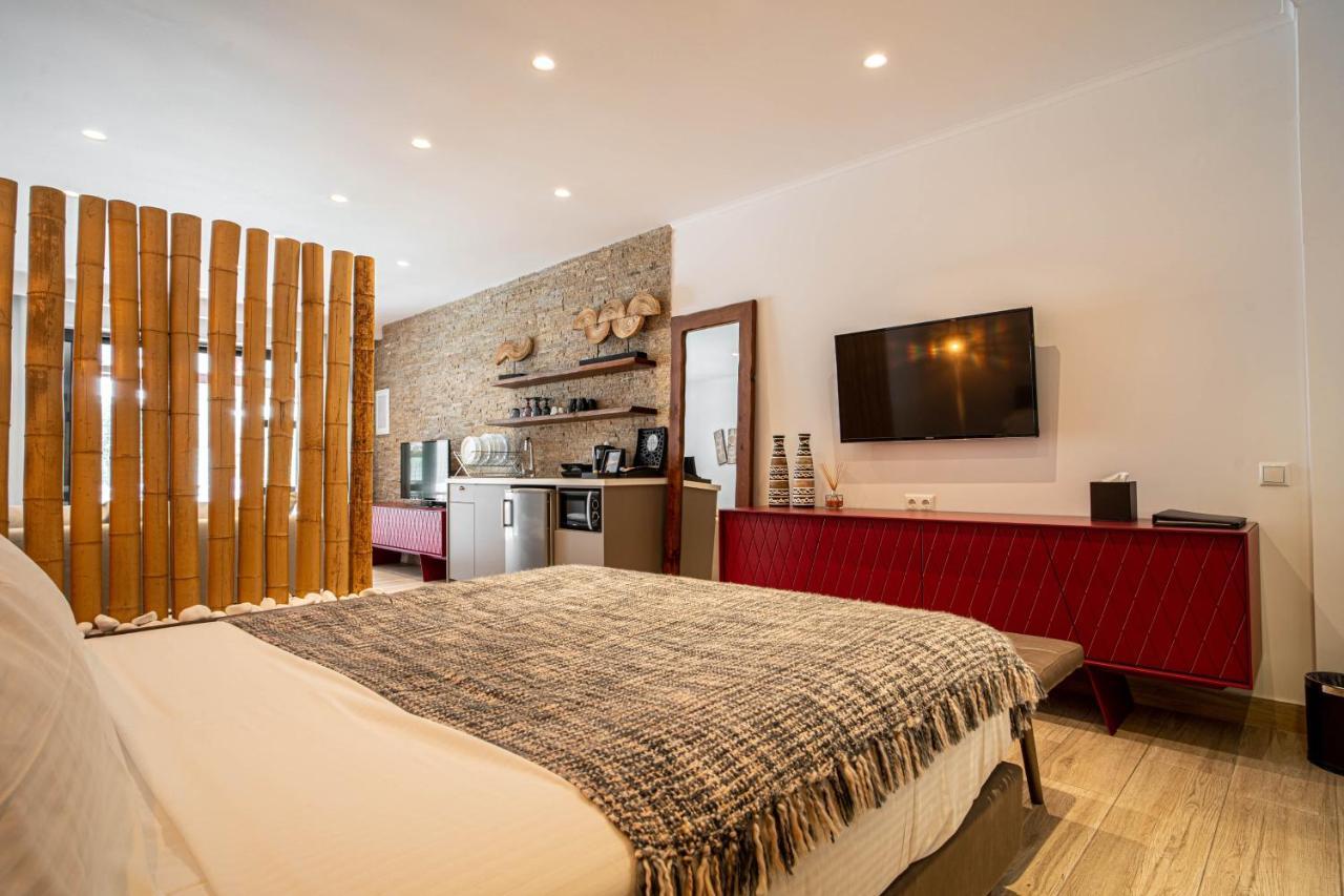 F & S Lounge Suites بارغا المظهر الخارجي الصورة