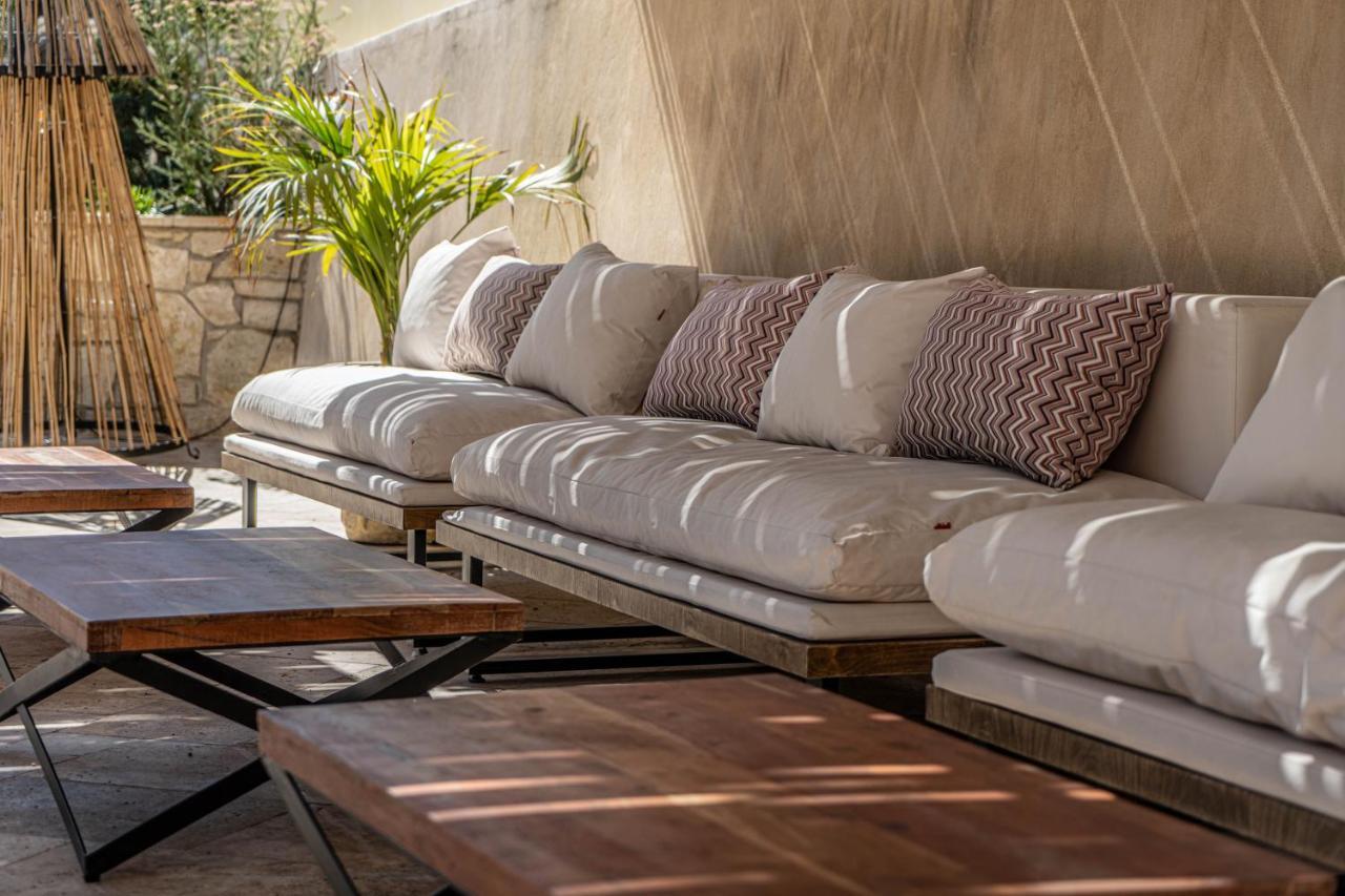 F & S Lounge Suites بارغا المظهر الخارجي الصورة