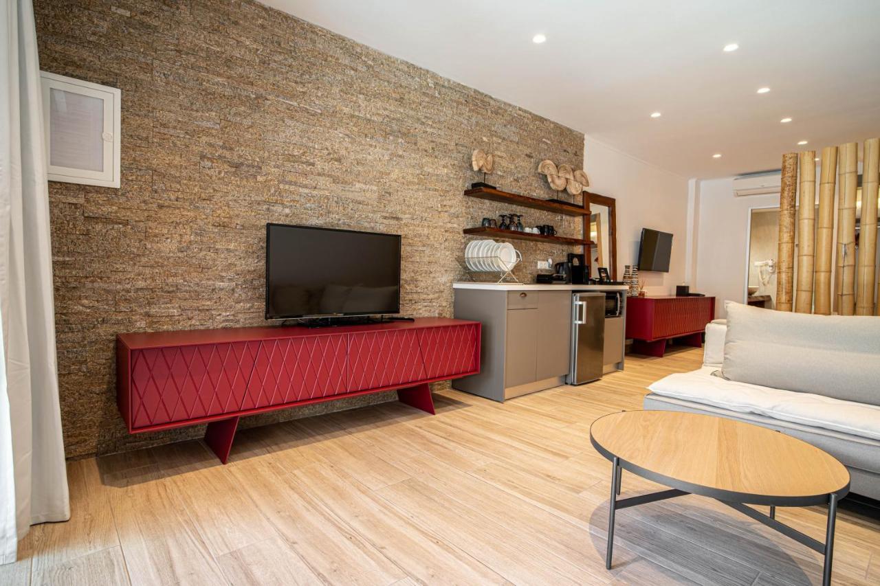 F & S Lounge Suites بارغا المظهر الخارجي الصورة