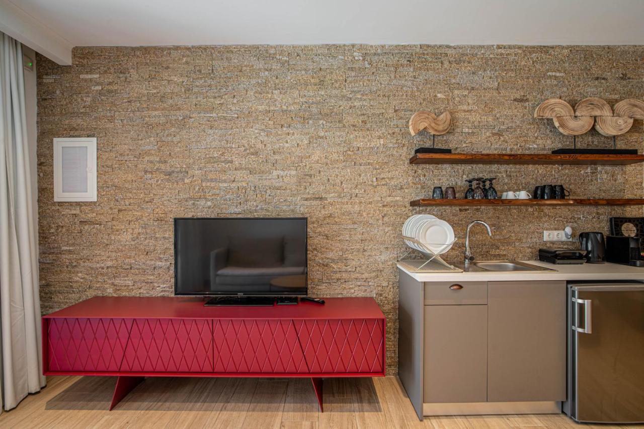F & S Lounge Suites بارغا المظهر الخارجي الصورة
